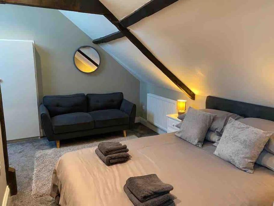 Church View Apartment *