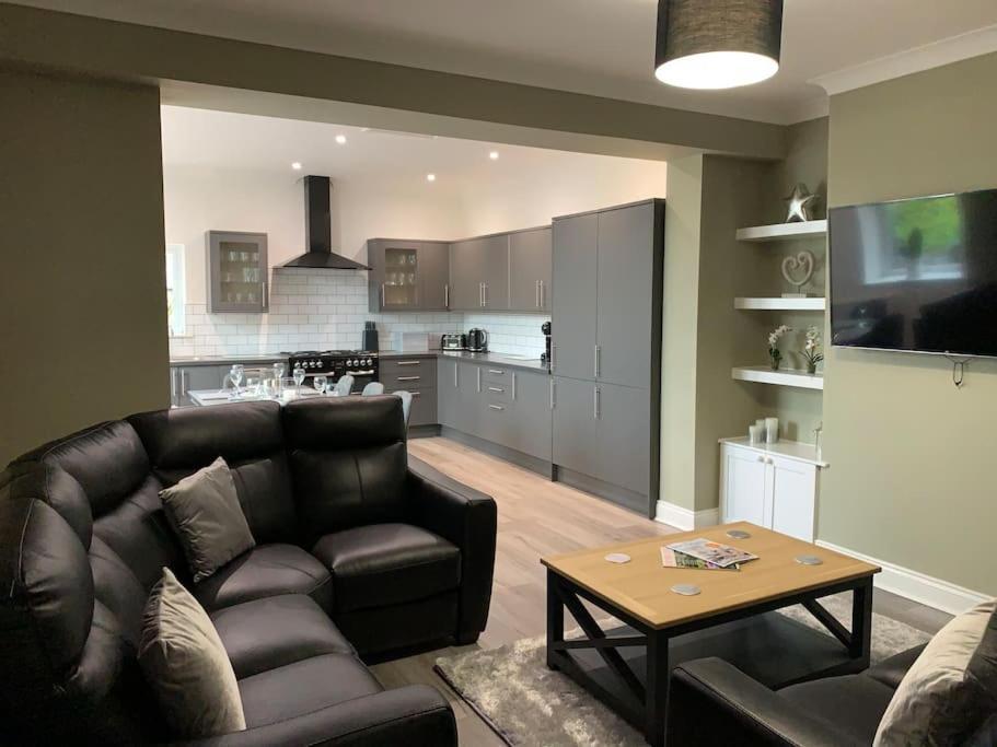 Church View Apartment *
